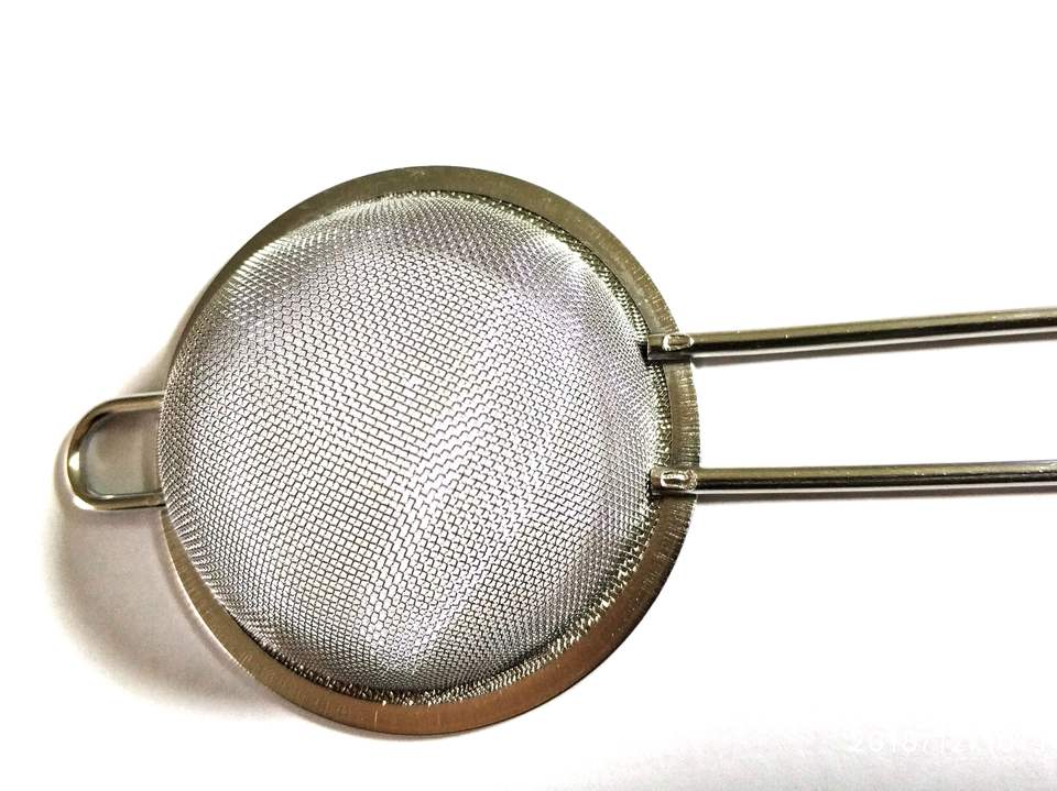 Universal fine hole mesh tea infuser filter for loose tea leaves and coffee filter strainer with wire long handle