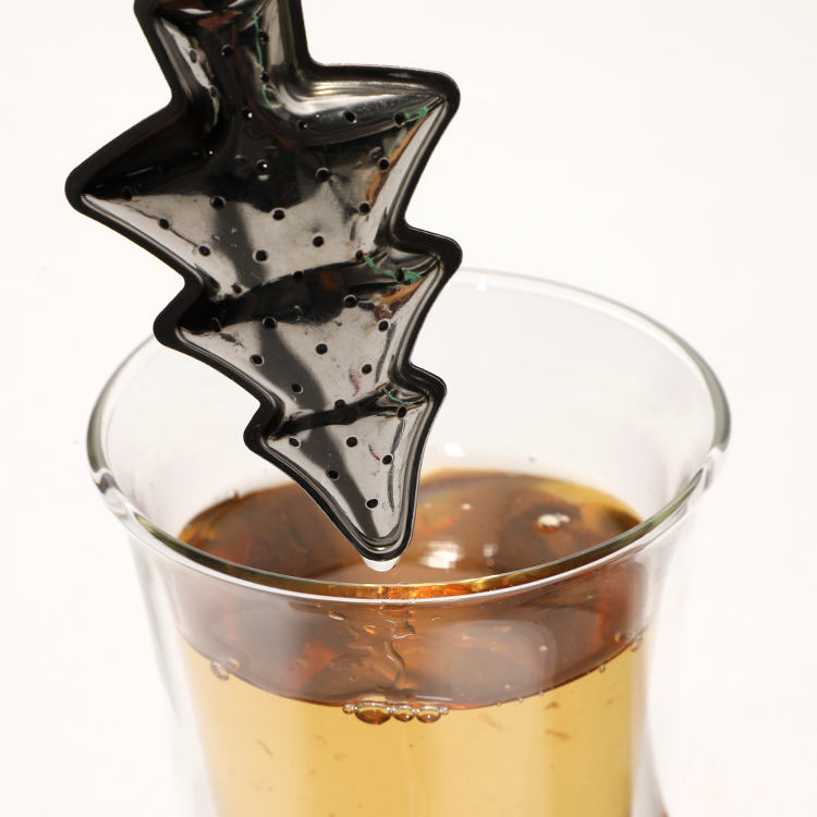 304 Stainless Steel ChrisTmas Tree Tea Infuser for Single Mug, Snap Handle Fine Hole Teal Strainer Filter for Brewing Loose Tea
